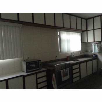 Casa em São Vicente, bairro Vila Cascatinha
