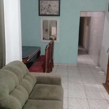 Casa em São Vicente, bairro Vila São Jorge