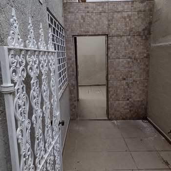 Sobrado de Condomínio em São Vicente, bairro Vila Valença