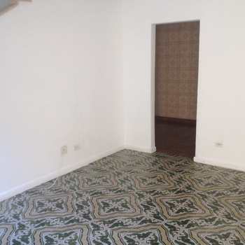 Sobrado de Condomínio em São Vicente, bairro Vila Valença