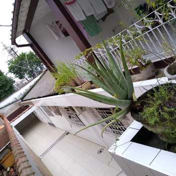 Casa em São Vicente, bairro Jardim Independência