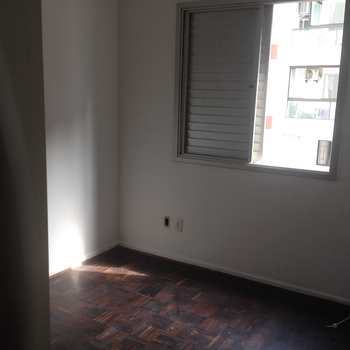 Apartamento em São Vicente, bairro Itararé