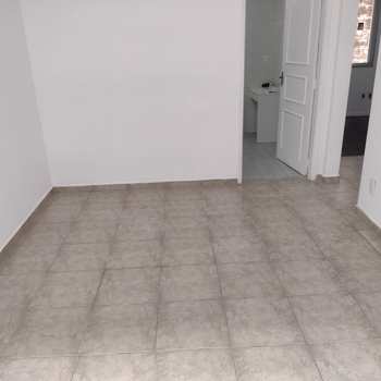 Apartamento em São Vicente, bairro Itararé