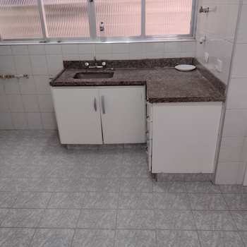 Apartamento em São Vicente, bairro Itararé