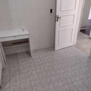 Apartamento em São Vicente, bairro Itararé