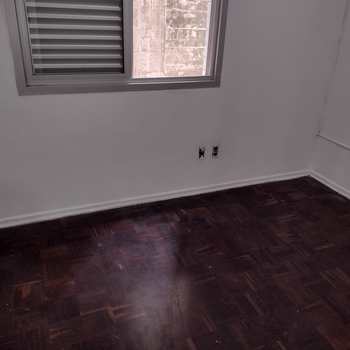 Apartamento em São Vicente, bairro Itararé
