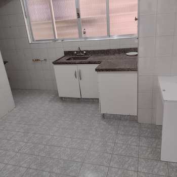 Apartamento em São Vicente, bairro Itararé