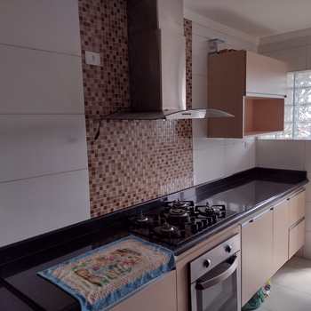 Apartamento em São Vicente, bairro Jardim Independência