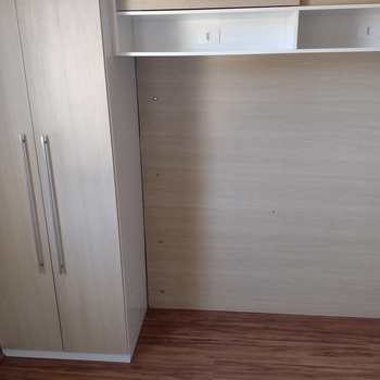 Apartamento em São Vicente, bairro Jardim Independência