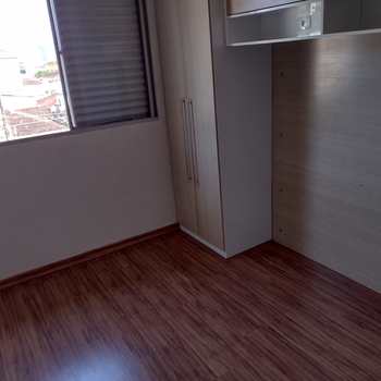 Apartamento em São Vicente, bairro Jardim Independência