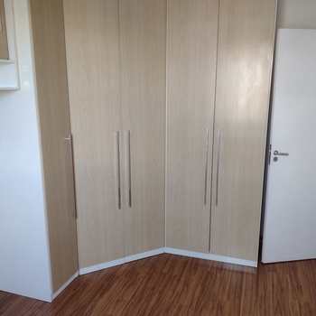 Apartamento em São Vicente, bairro Jardim Independência