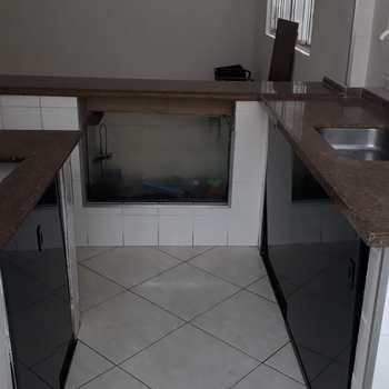 Apartamento em São Vicente, bairro Vila Valença