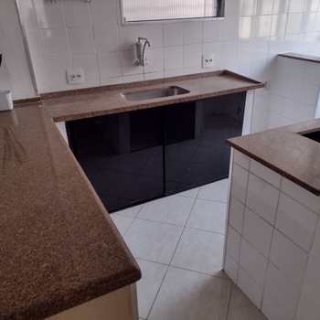 Apartamento em São Vicente, bairro Vila Valença