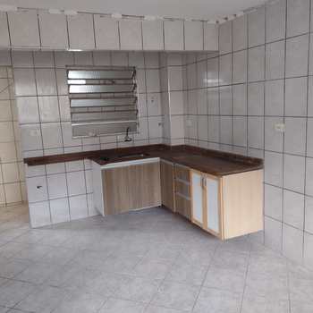 Sobrado em São Vicente, bairro Vila São Jorge