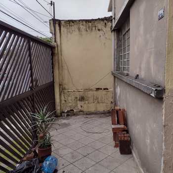 Sobrado em São Vicente, bairro Vila São Jorge