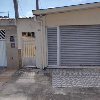 Casa em São Vicente, bairro Jardim Independência