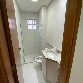 Casa em São Vicente, bairro Vila Voturua