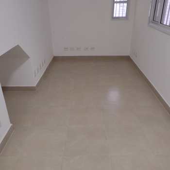 Casa em São Vicente, bairro Vila Voturua