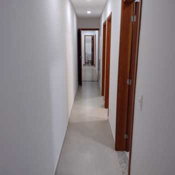 Casa em São Vicente, bairro Vila Voturua