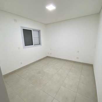Casa em São Vicente, bairro Vila Voturua