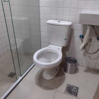 Casa em São Vicente, bairro Vila Voturua