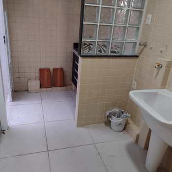 Casa em São Vicente, bairro Vila Voturua