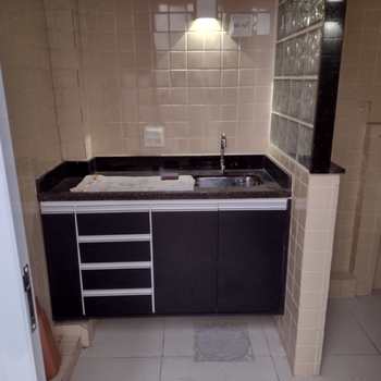 Casa em São Vicente, bairro Vila Voturua