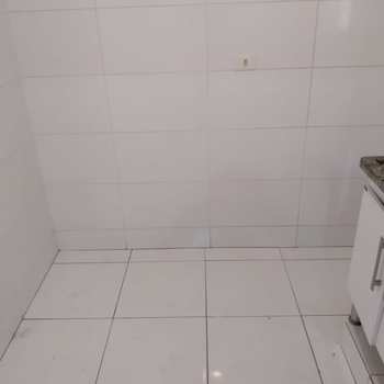 Apartamento em São Vicente, bairro Vila Voturua