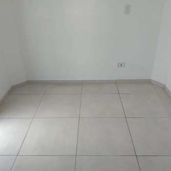 Apartamento em São Vicente, bairro Vila Voturua