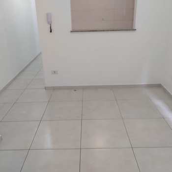 Apartamento em São Vicente, bairro Vila Voturua