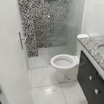 Apartamento em São Vicente, bairro Vila Voturua