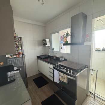 Apartamento em São Vicente, bairro Vila Cascatinha