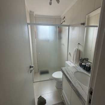 Apartamento em São Vicente, bairro Vila Cascatinha