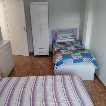 Apartamento em São Vicente, bairro Itararé