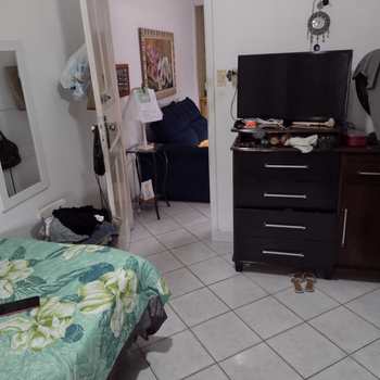 Casa em São Vicente, bairro Jardim Independência