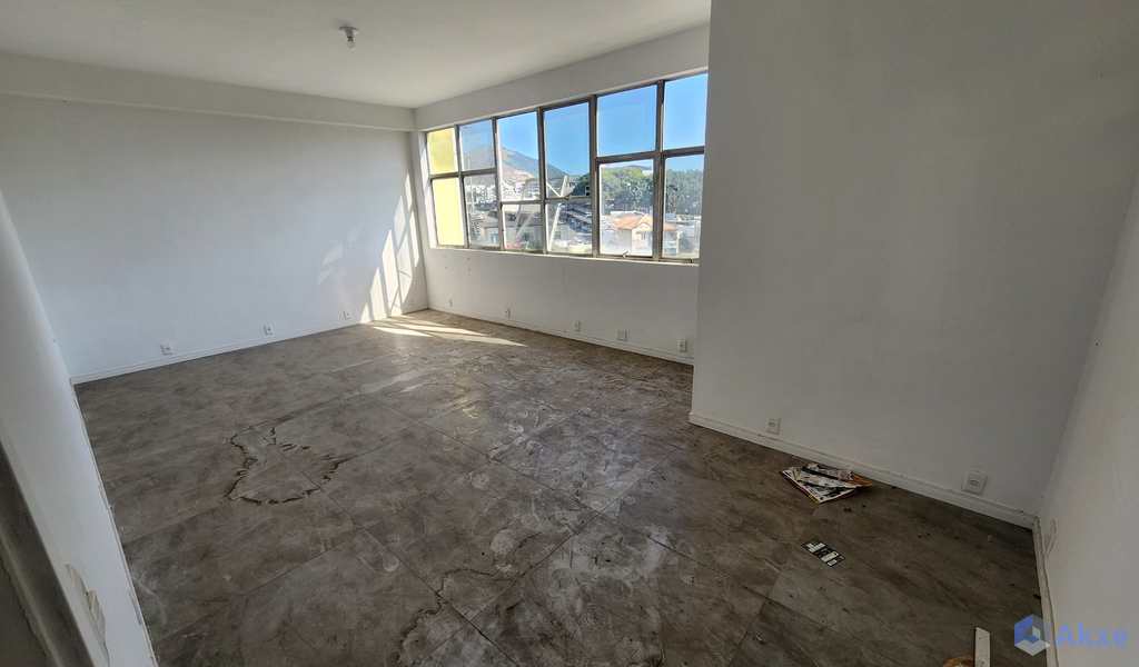 Sala Comercial em Rio de Janeiro, bairro Campo Grande