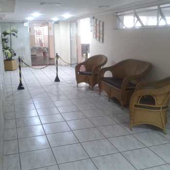 Apartamento em Praia Grande, bairro Caiçara