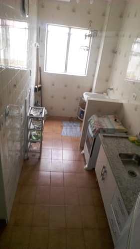 Apartamento, código 133 em Praia Grande, bairro Caiçara