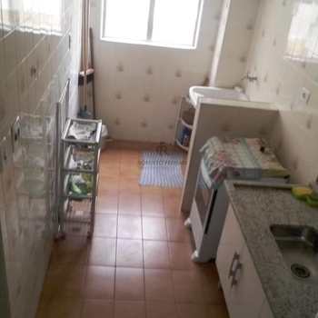 Apartamento em Praia Grande, bairro Caiçara