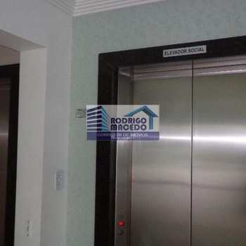 Apartamento em Praia Grande, bairro Vila Assunção