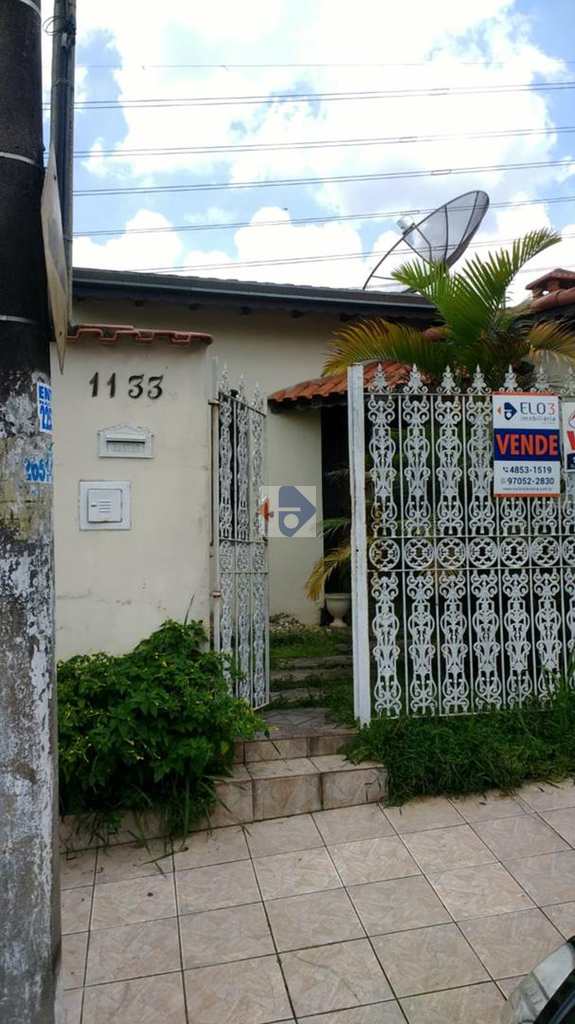 Casa em Suzano, no bairro Vila Amorim
