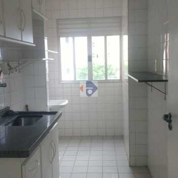 Apartamento em Suzano, bairro Jardim Santa Helena