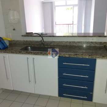 Apartamento em Suzano, bairro Parque Suzano