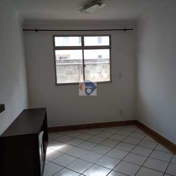 Apartamento em Suzano, bairro Vila Urupês