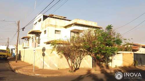 Sobrado, código 81 em Barretos, bairro Jardim Alvorada