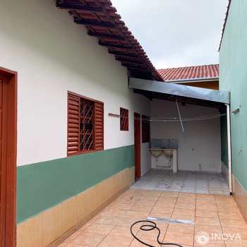 Casa em Barretos, bairro Santa Izabel