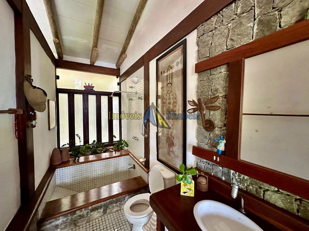 Casa em Ilhabela, no bairro Norte