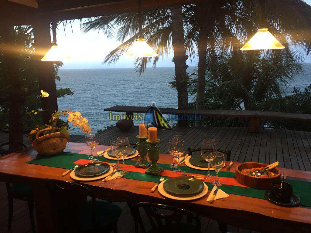 Casa em Ilhabela, no bairro Norte