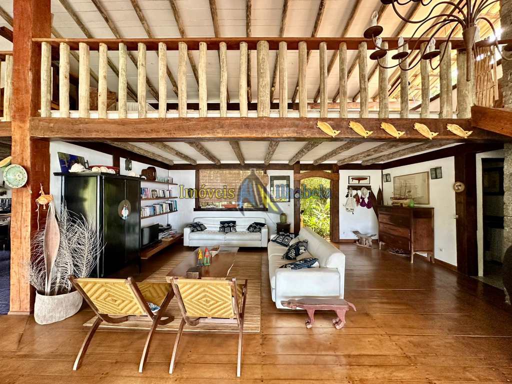 Casa em Ilhabela, no bairro Norte