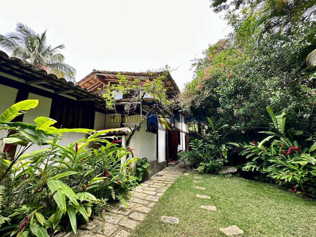 Casa em Ilhabela, no bairro Norte